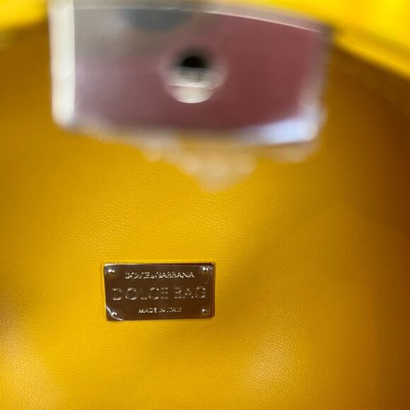 Dolce & Gabbana Yellow Rose Dolce Box Bag in Painted Resin Crossbody damaged - Picture 9 of 12